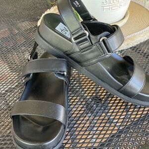 DV Dolce Vita Women’s Argyle Strap Sandals ~ Black